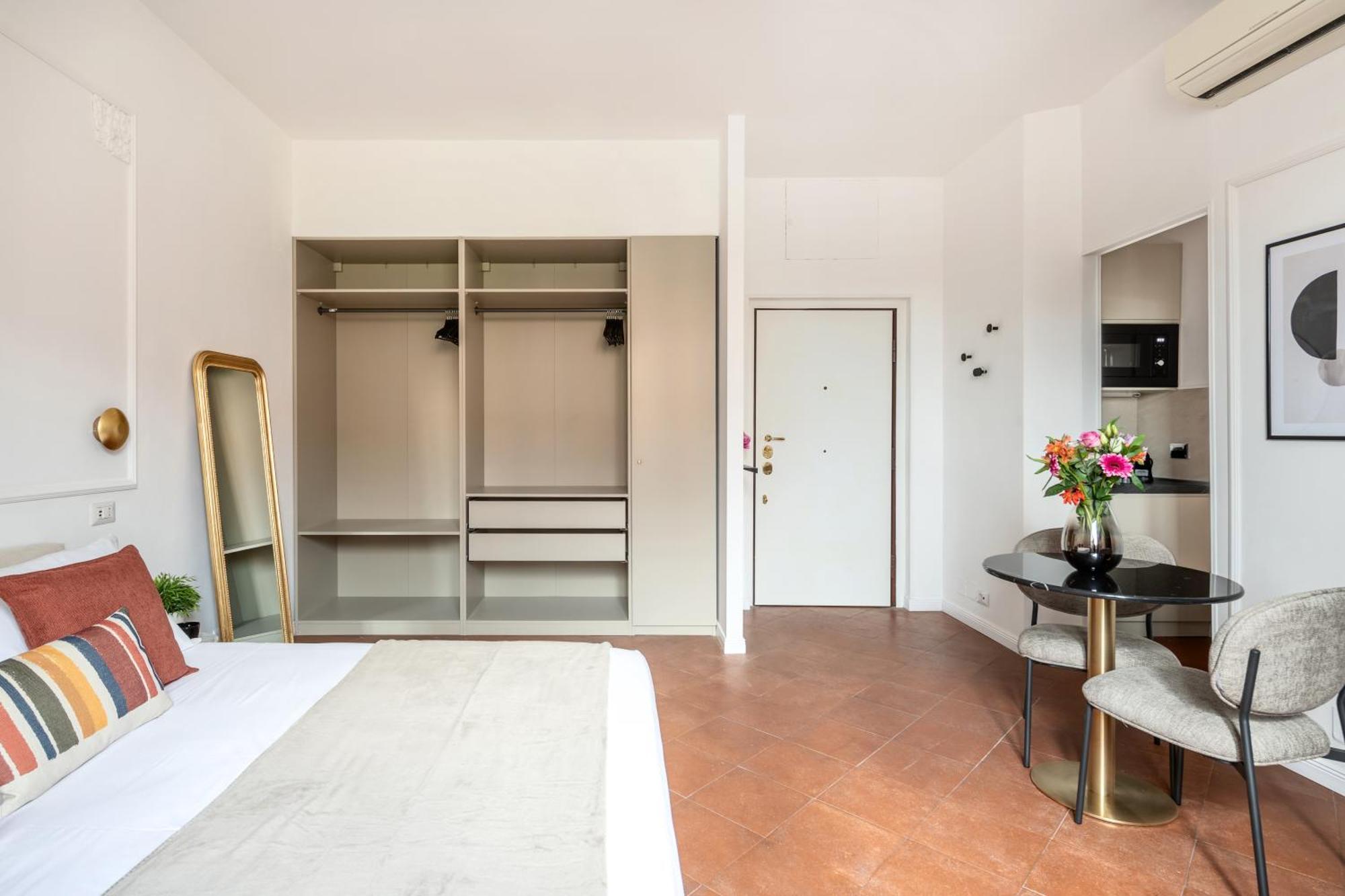 White Flat Termini Apartment Rome Bagian luar foto