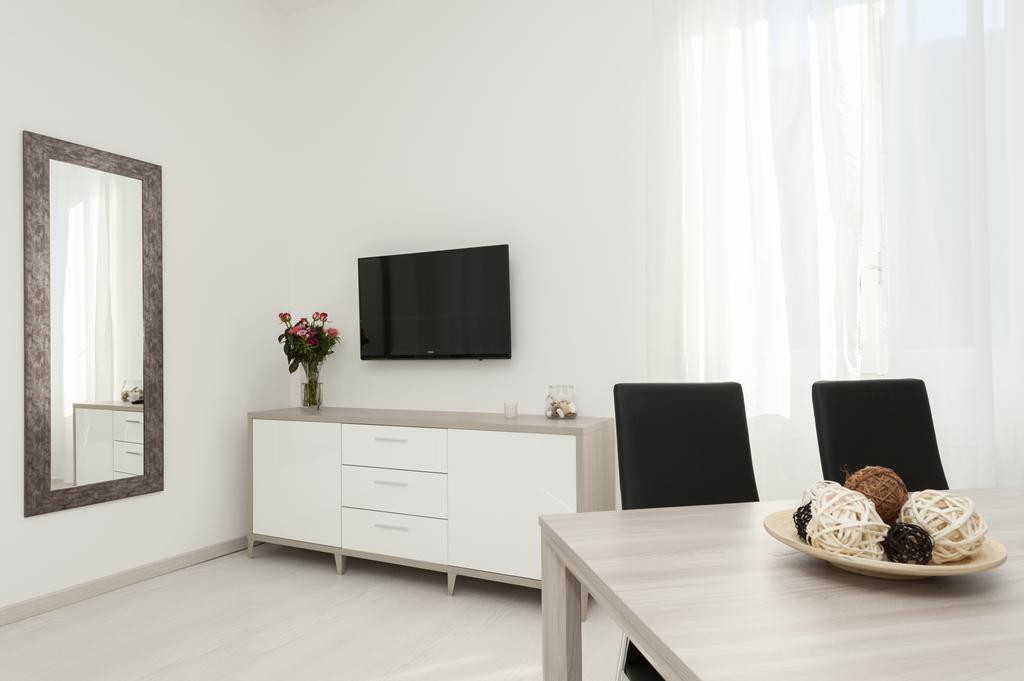 White Flat Termini Apartment Rome Bagian luar foto